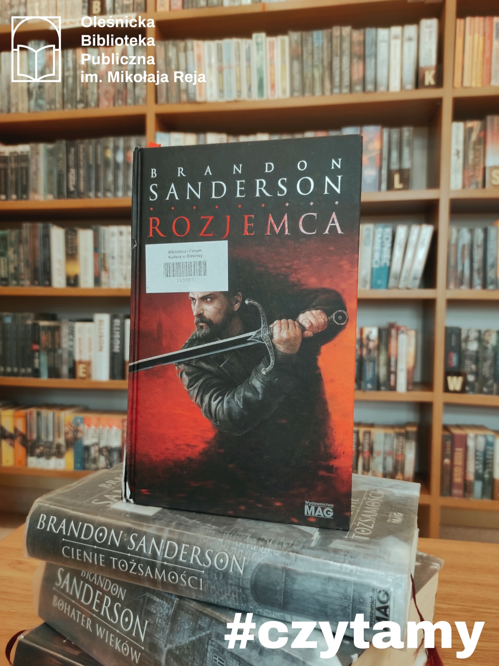 Okładka książki Brandona Sandersona 